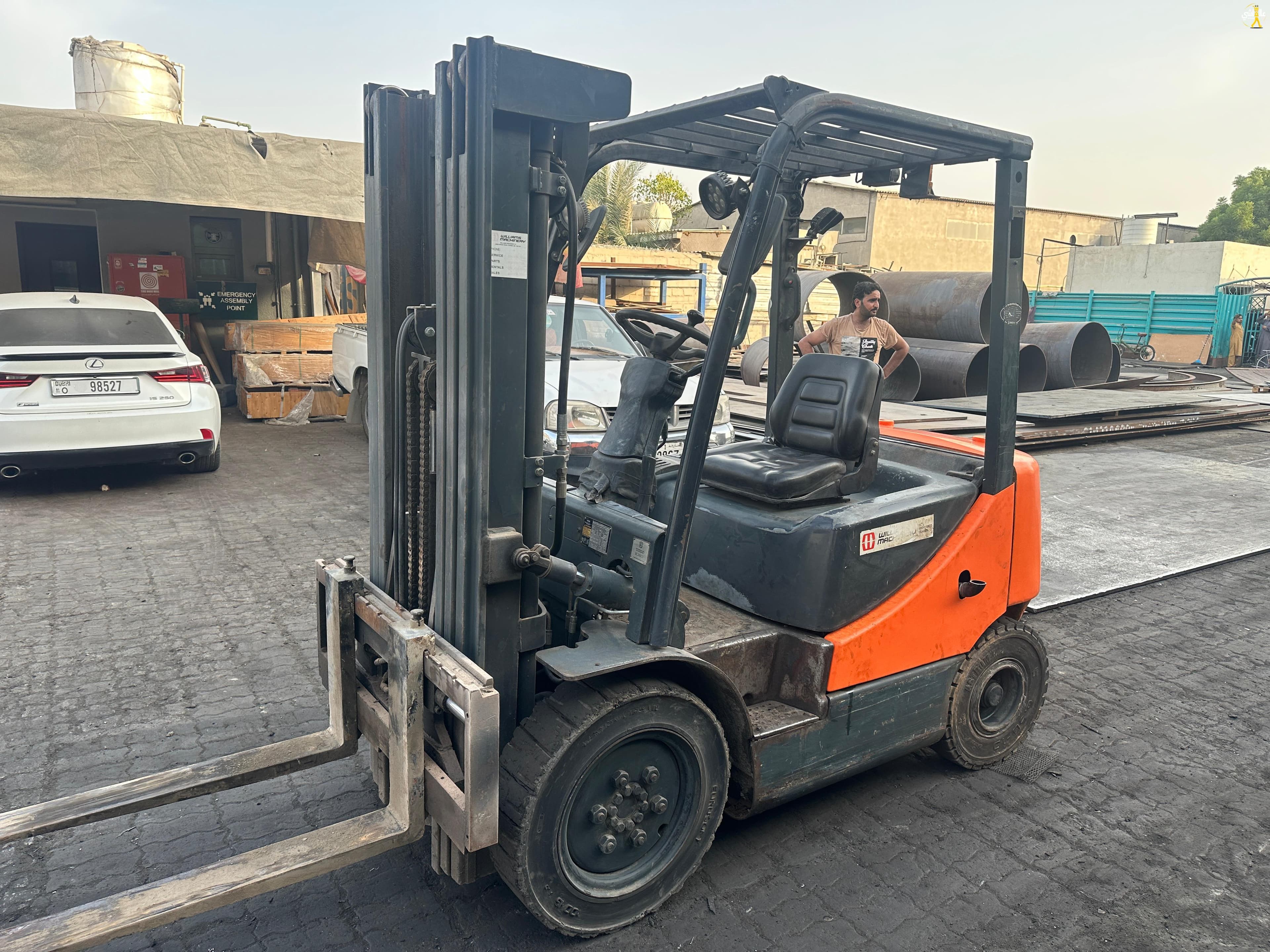 رافعه كوريا حمولة 2 طن ونصف محرك مازوت